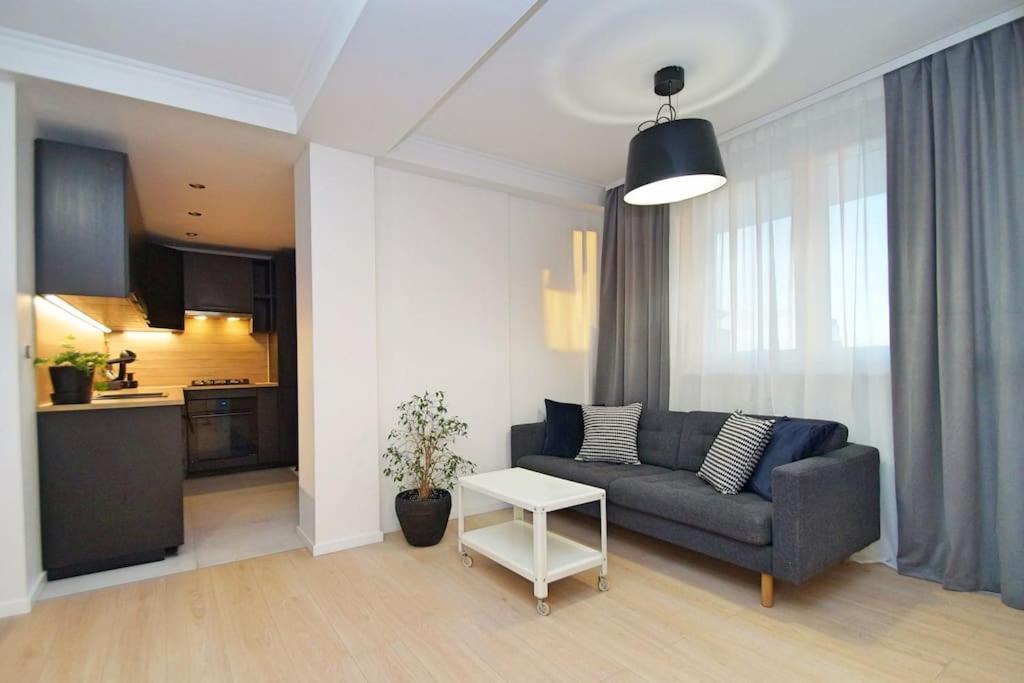 Apartament Korfantego Citycentre Z Widokiem Na Spodek Κατοβίτσε Εξωτερικό φωτογραφία