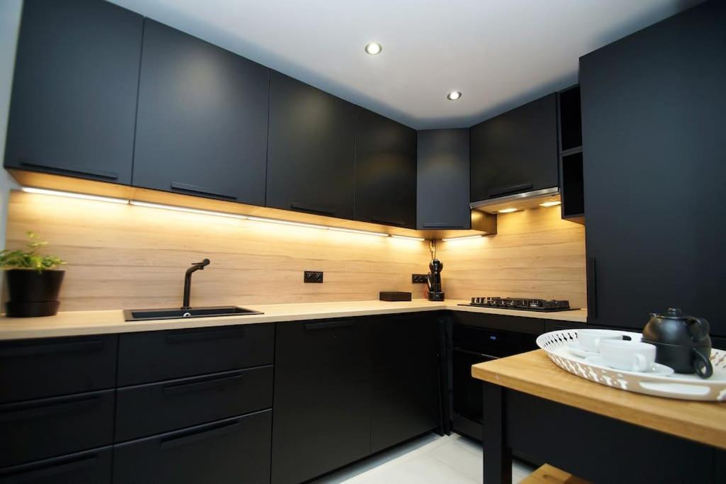 Apartament Korfantego Citycentre Z Widokiem Na Spodek Κατοβίτσε Εξωτερικό φωτογραφία