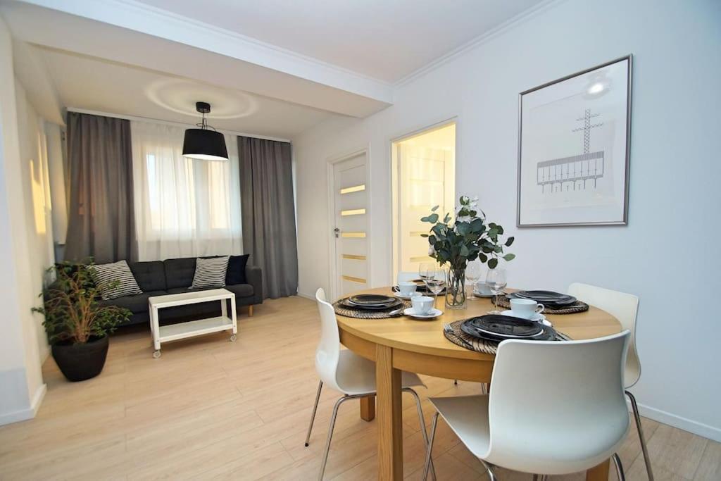 Apartament Korfantego Citycentre Z Widokiem Na Spodek Κατοβίτσε Εξωτερικό φωτογραφία